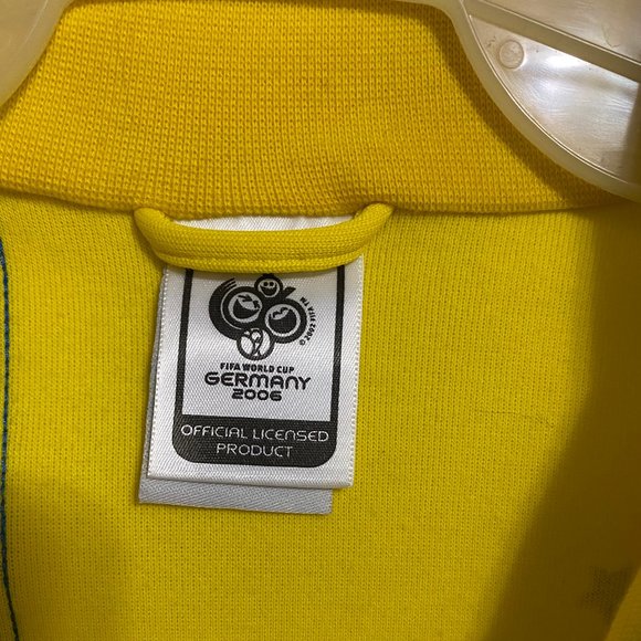 FIFA World Cup Germany 2006 Brazil Warm up Jacket EUC Sz Medium - Picture 2 of 5